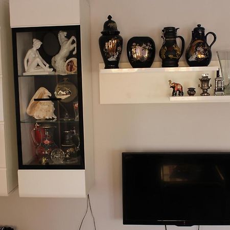 Apartment Leon Zara Esterno foto