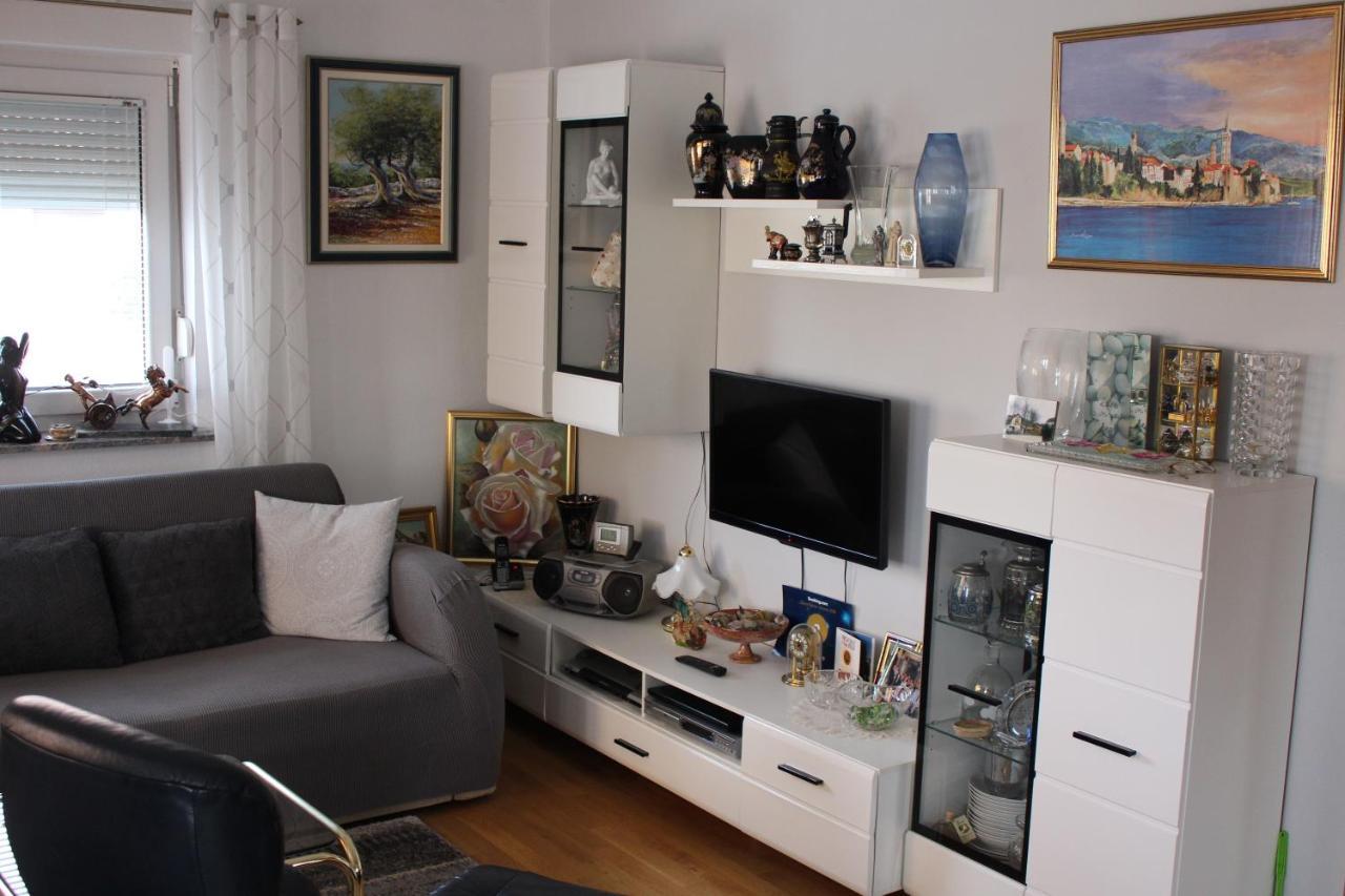 Apartment Leon Zara Esterno foto